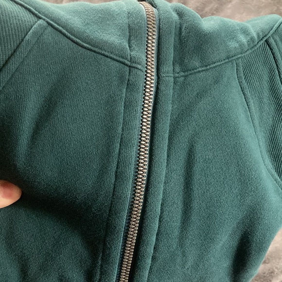 Lululemon oversized scuba half zip with hood. Worn twice - Picture 5 of 5